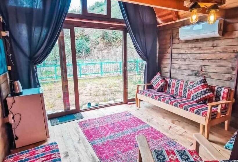 בית מלון כפרי Oce Bungalow