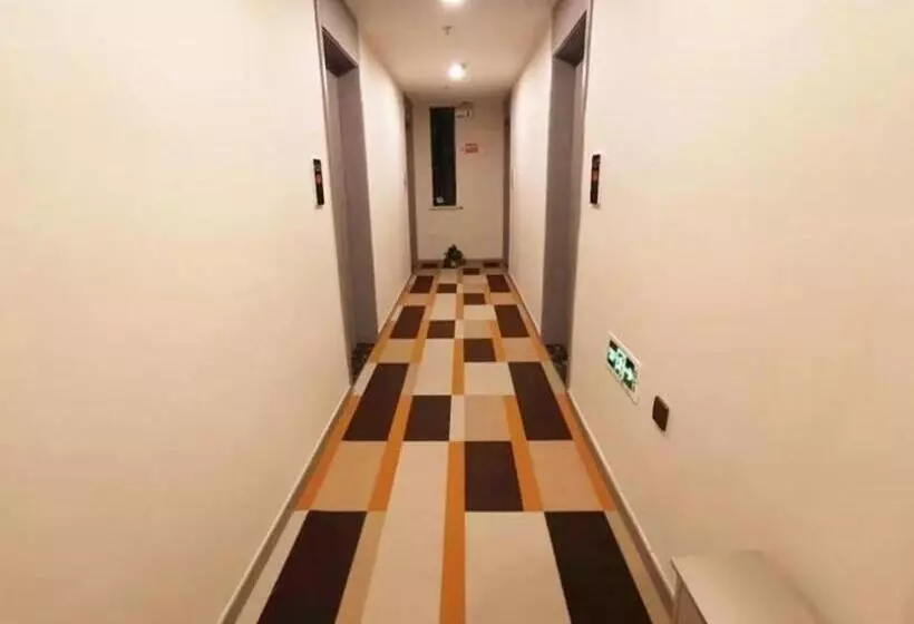 Shell Hotel Shanghai Jinshan Wanda Plaza