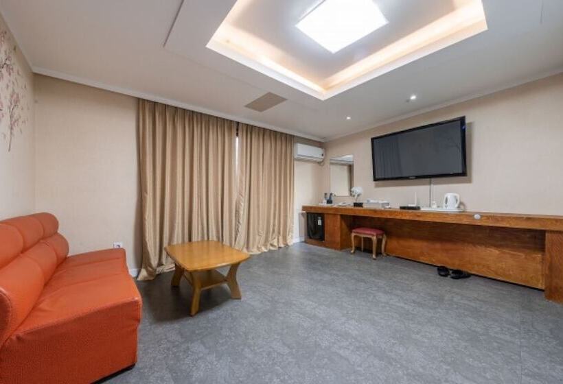 מוטל Gapyeong Brown