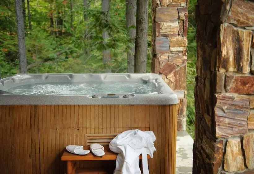 Snow Creek Cabins By Fernie Lodging Co