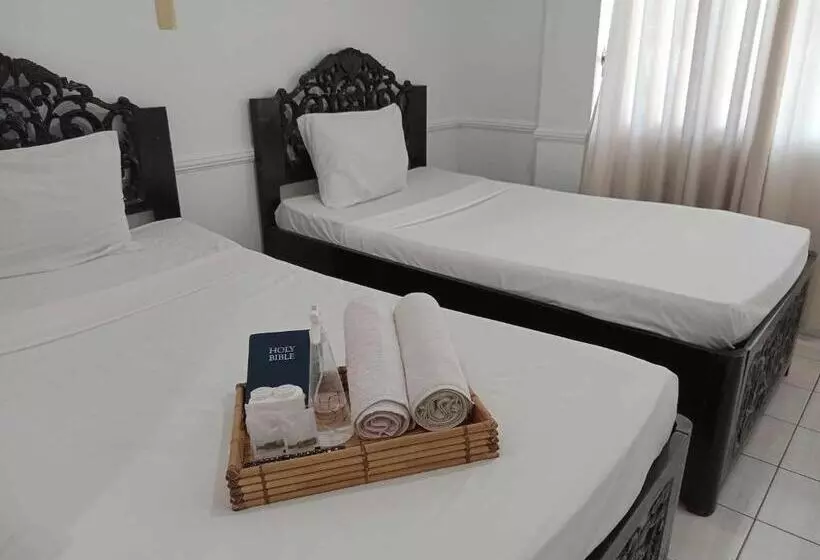 Retkeilymaja North Shores Inn