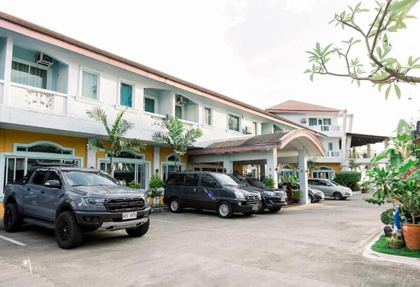 הוסטל North Shores Inn