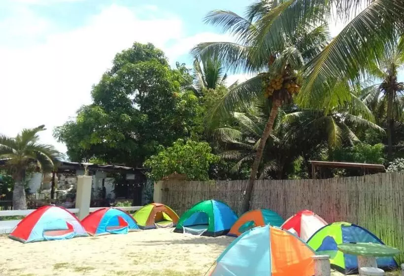 Retkeilymaja North Shores Inn