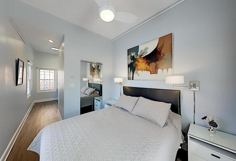 ホテル Blair Street Cottage