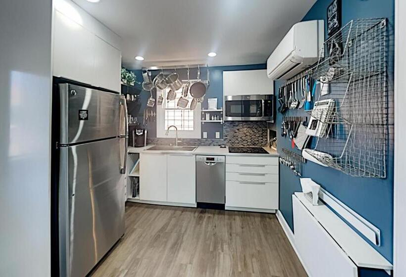 ホテル Blair Street Cottage