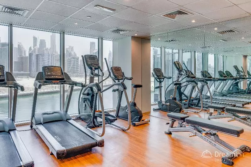 هتل Dream Inn Dubai  West Wharf