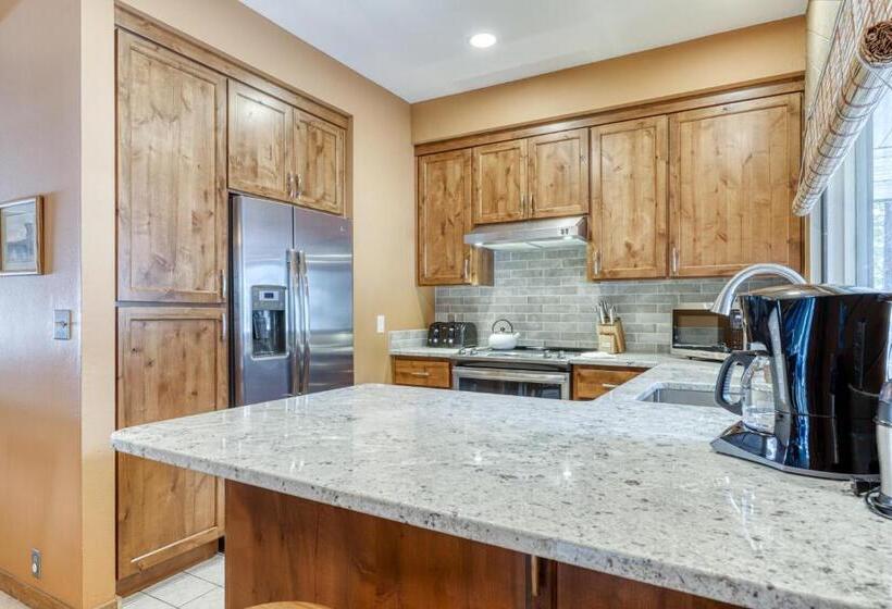 فندق Meadow House 15 | Discover Sunriver