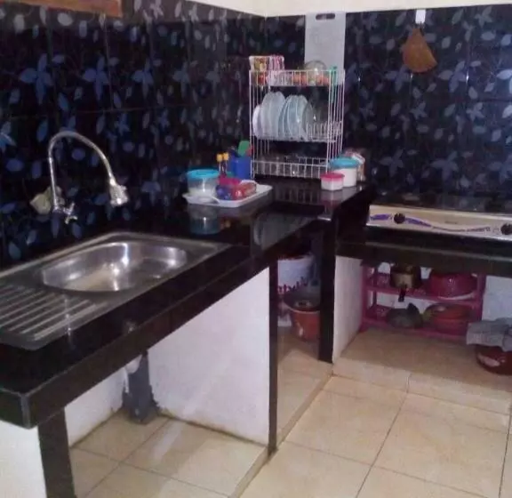 Alberg Azalea Homestay