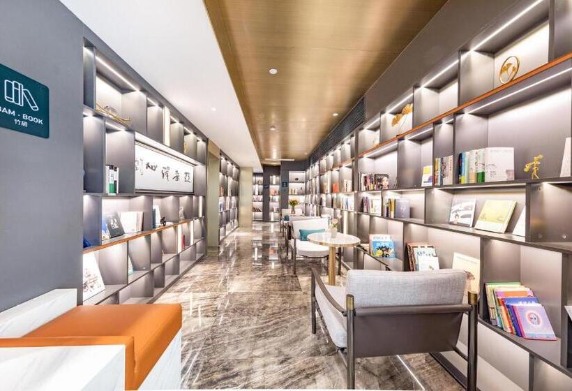 Atour Hotel Chengdu Consulate Nijia Bridge