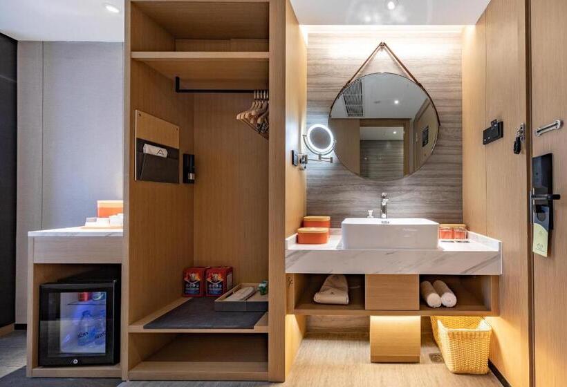 Atour Hotel Chengdu Consulate Nijia Bridge