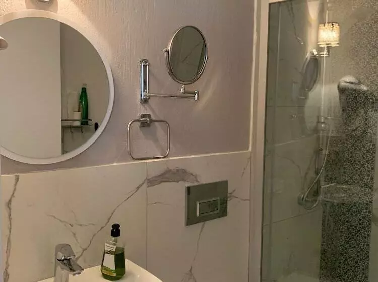 تختخواب و صبحانه Arden S House