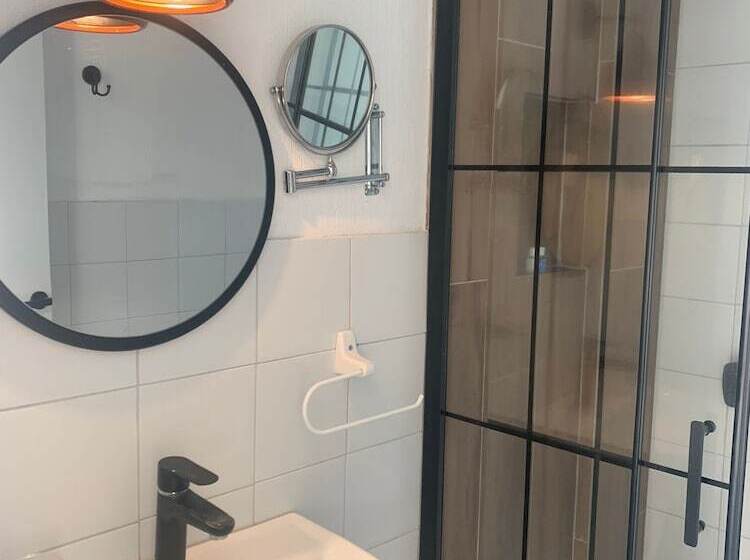 민박 Arden S House