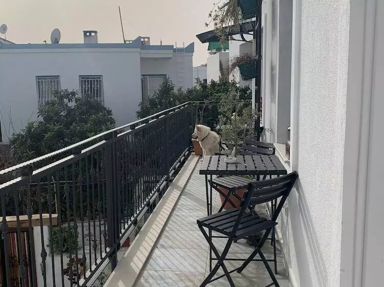 تختخواب و صبحانه Arden S House