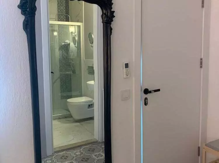 تختخواب و صبحانه Arden S House