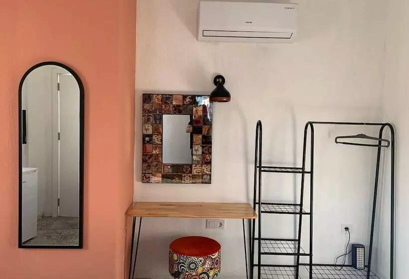 تختخواب و صبحانه Arden S House