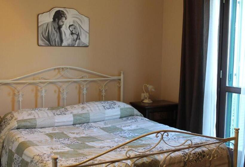 تختخواب و صبحانه Casa Riva