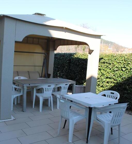 تختخواب و صبحانه Casa Riva