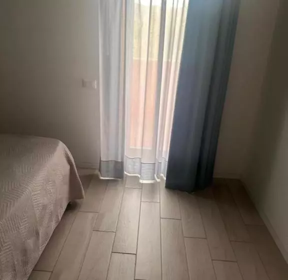 تختخواب و صبحانه La Corte Del Sole