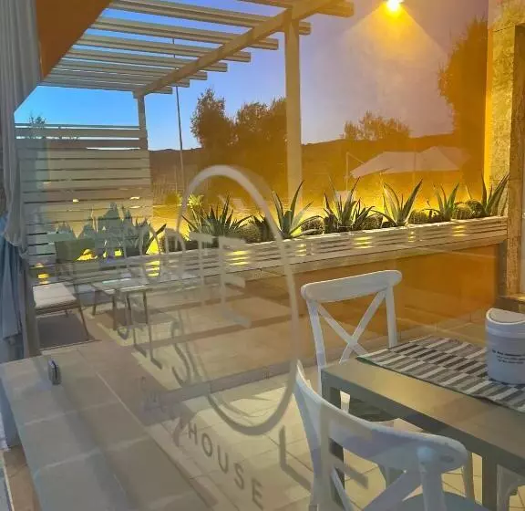 تختخواب و صبحانه La Corte Del Sole