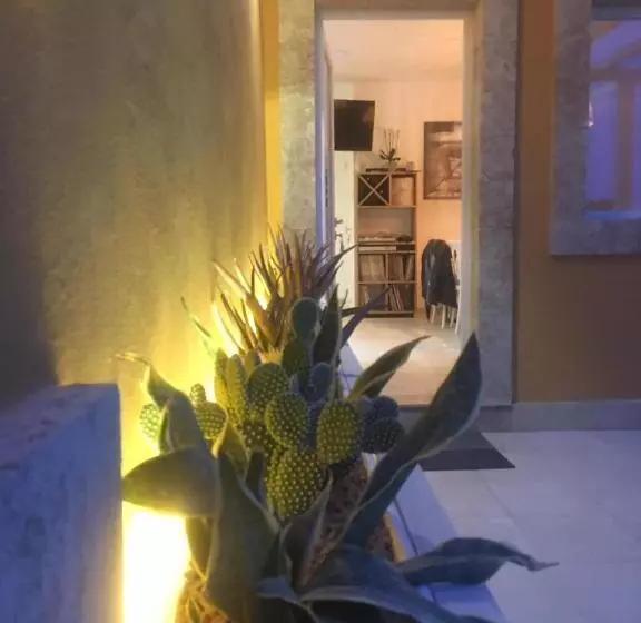 تختخواب و صبحانه La Corte Del Sole