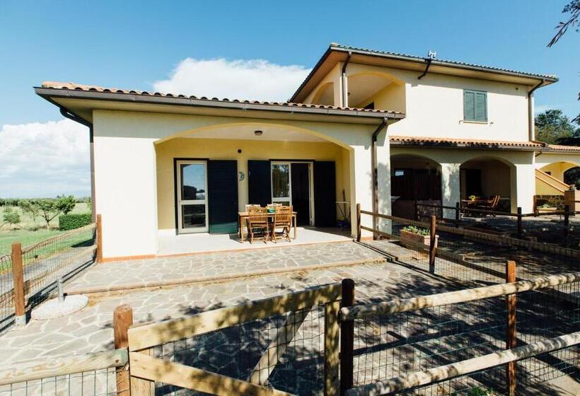 هتل Agriturismo Il Querciolo