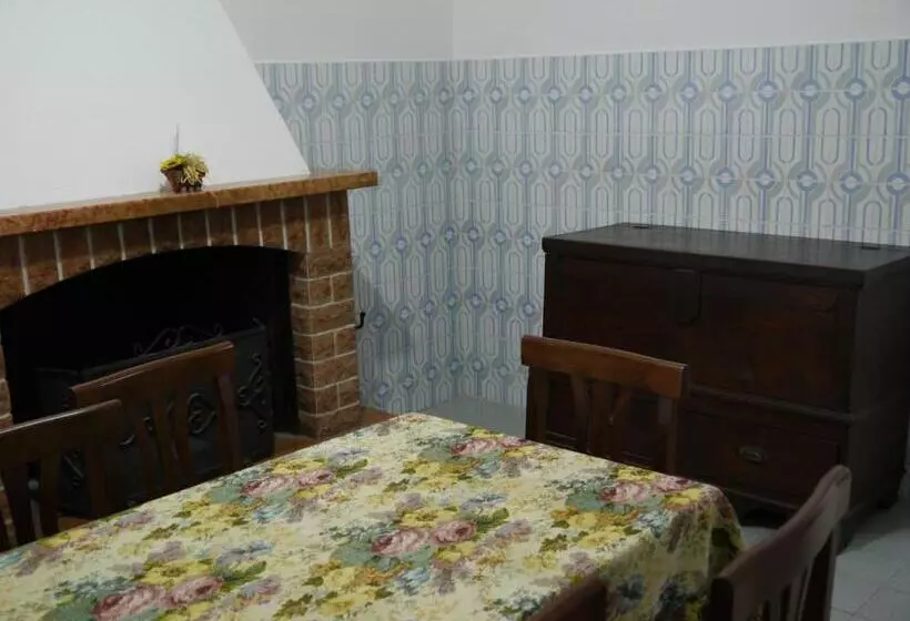 هتل Agriturismo Le Stiacce