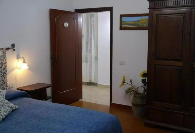 هتل Agriturismo Le Stiacce