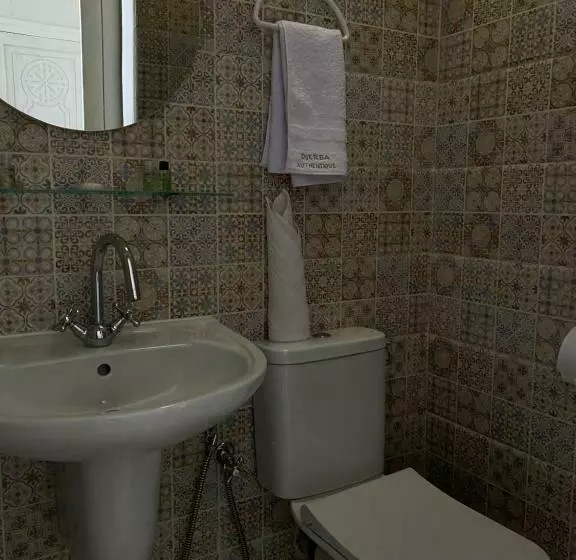 Hotelli Hôtel Djerba Authentique   Au Centre De Midoun