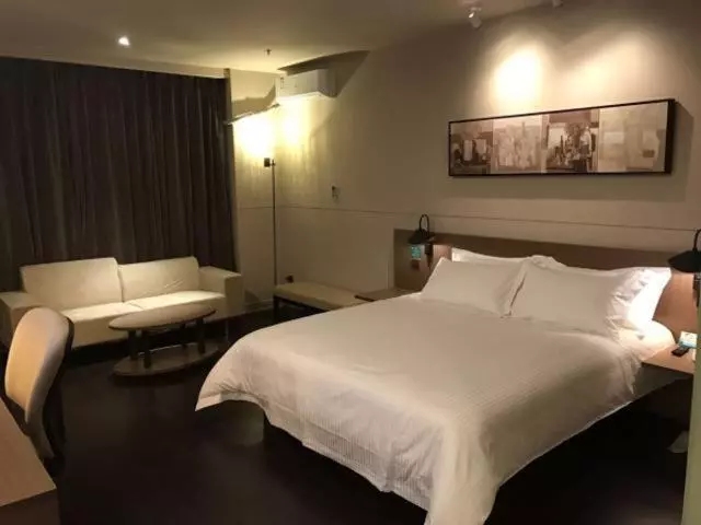 Hotelli Jinjiang Inn Select Shangyu Wanda Plaza Shaoxing East Station