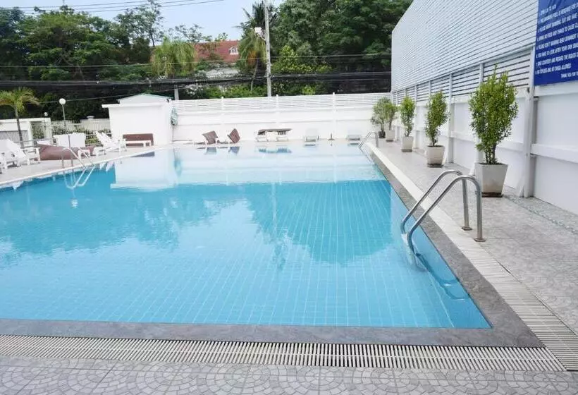 هتل Puangpen Villa