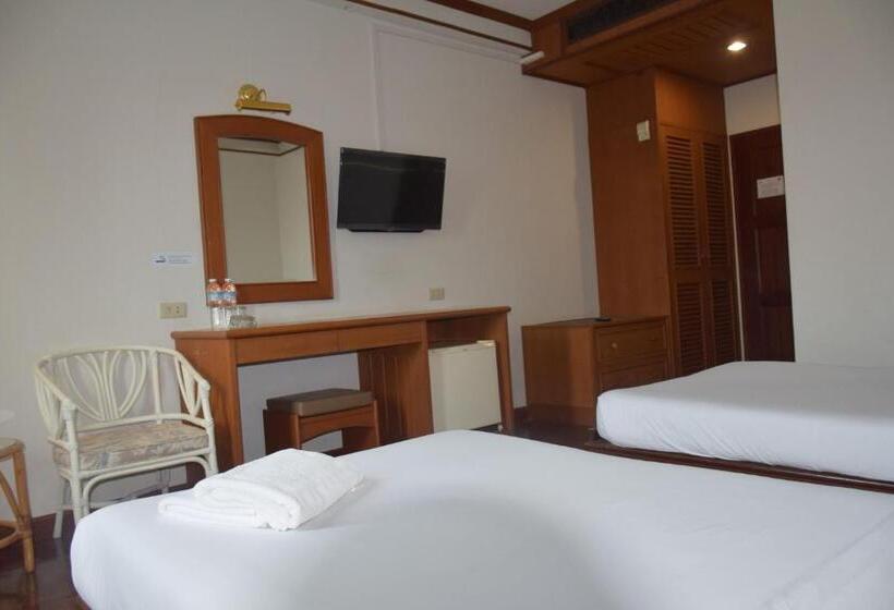 هتل Puangpen Villa