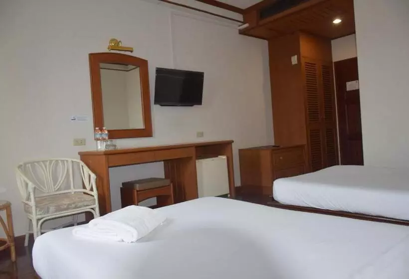 هتل Puangpen Villa