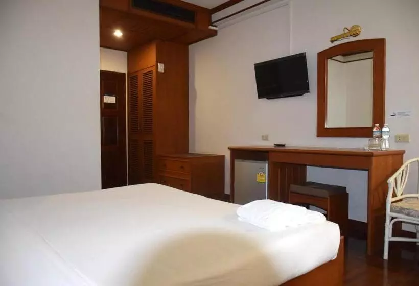 هتل Puangpen Villa