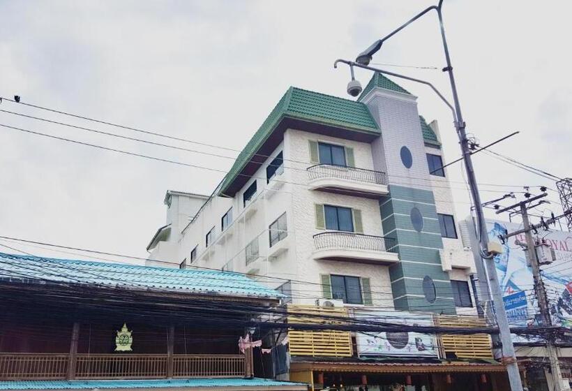 هتل Puangpen Villa