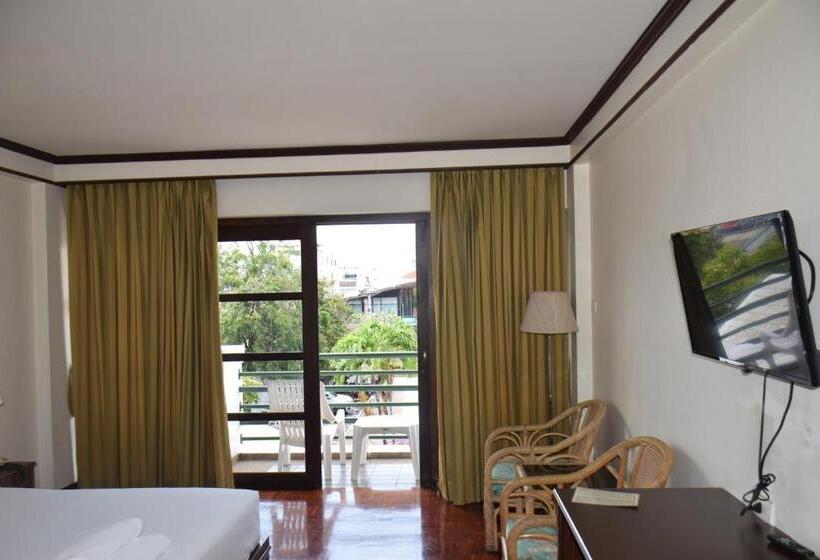 هتل Puangpen Villa