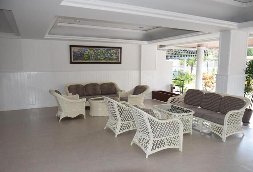 هتل Puangpen Villa