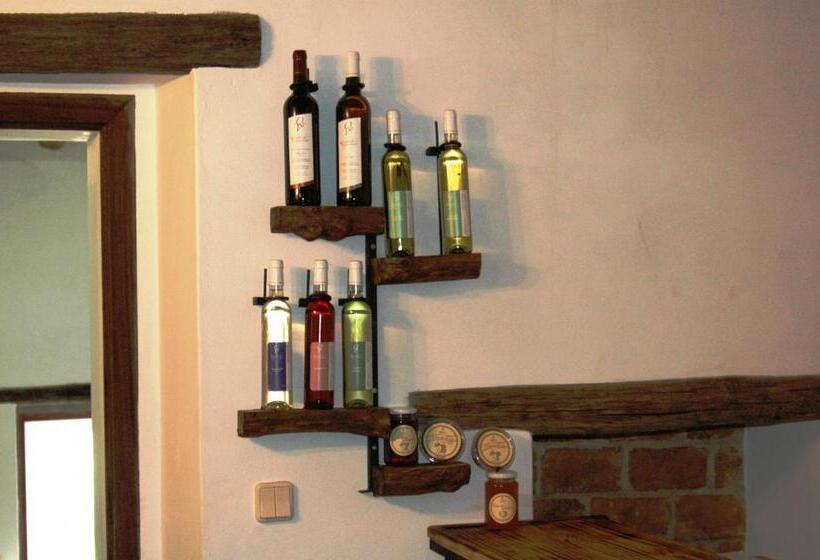 هتل Quinta Do Vaqueirinho Agro Turismo