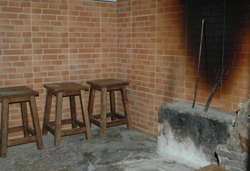 هتل Quinta Do Vaqueirinho Agro Turismo