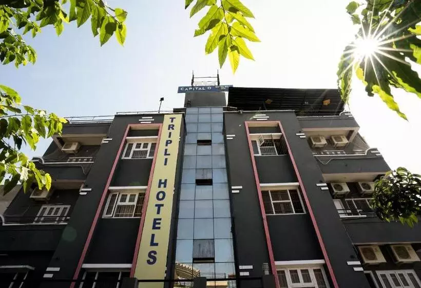 ホテル Tripli Udaipur