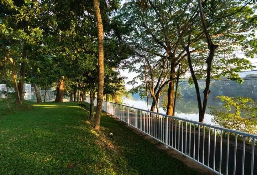 Hotel Waters Spring