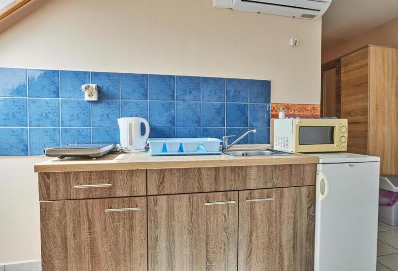 پانسیون Ada Apartmanház