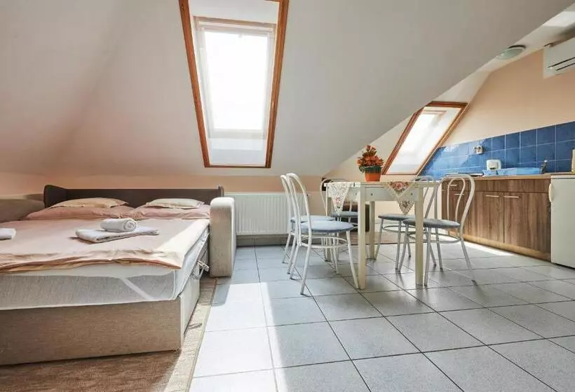 Majatalo Ada Apartmanház