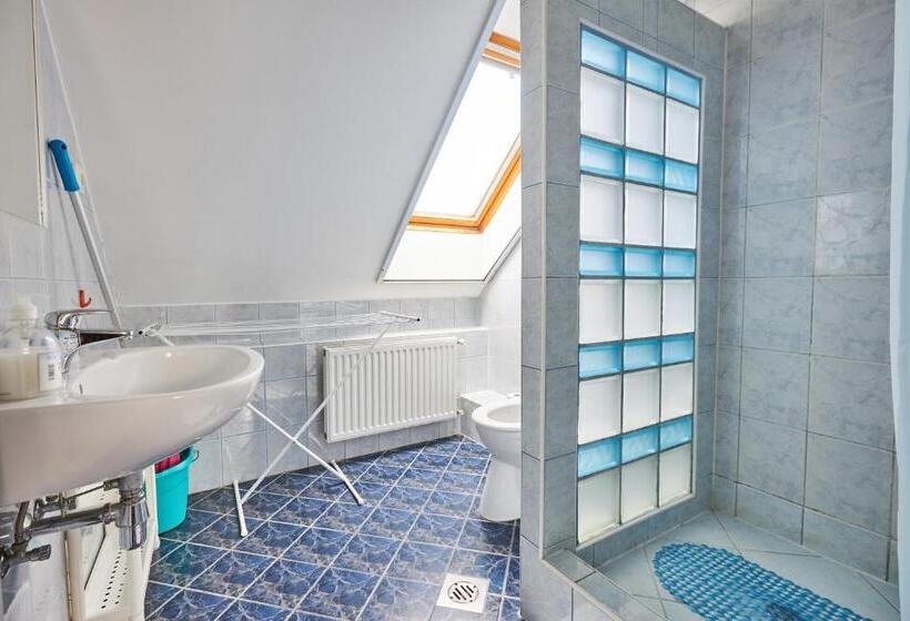 پانسیون Ada Apartmanház