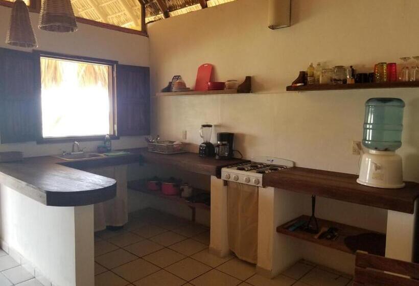 פנסיון Casa Aditi