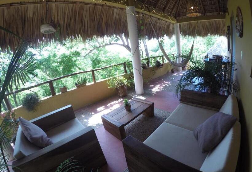 פנסיון Casa Aditi