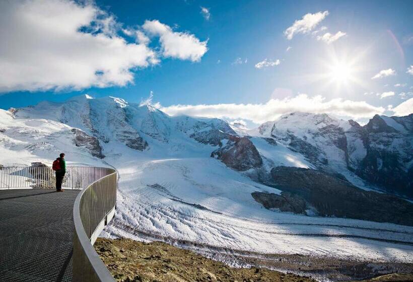 Hostel Berghaus Diavolezza