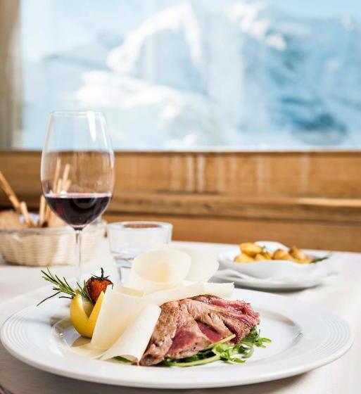 Hostel Berghaus Diavolezza