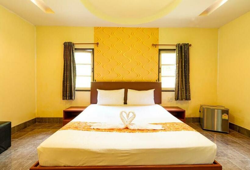 Ban Suan Chomdao Resort