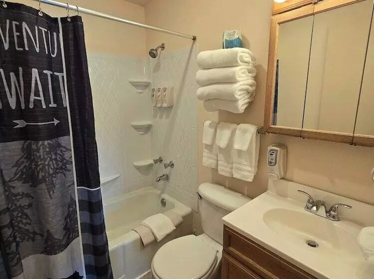 Chateau Rouge Condominiums