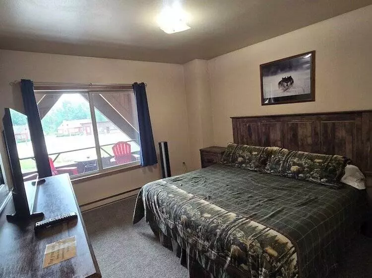 Chateau Rouge Condominiums